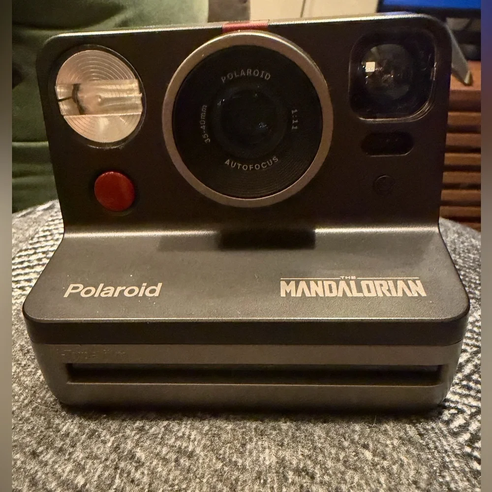 Polaroid Gray Instant Camera StarWars The Mandalorian special edition.